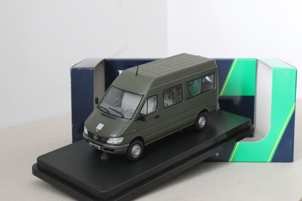 Mercedes-Benz Modellini d'auto: Mercedes-Benz Sprinter Minibus Phase II 2000-2002 "Schweizer – Nuovo e nell'imballaggio originale da Gerlafingen venduto da espero88 6