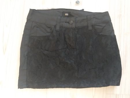 YES OR NO  Jupe/ Rock   Taille / Grosse 32 CH  Neuve/Neu