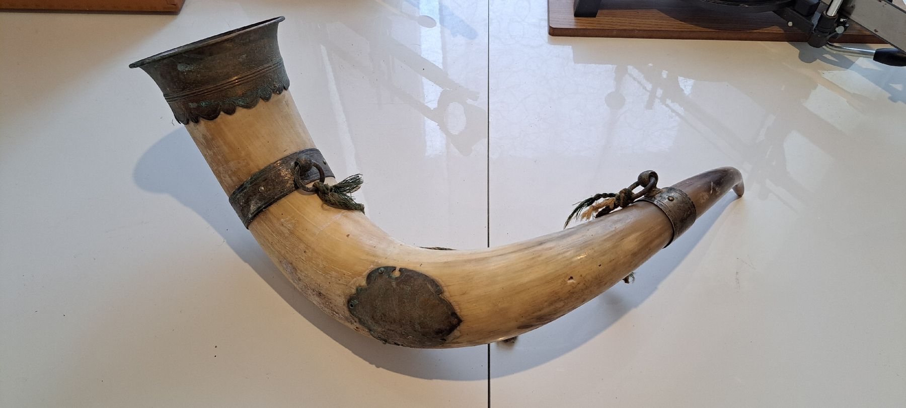 Tutte le decorazioni: Corne décorée en métal, occasion – Usato da Dompierre FR venduto da Madshiva 1