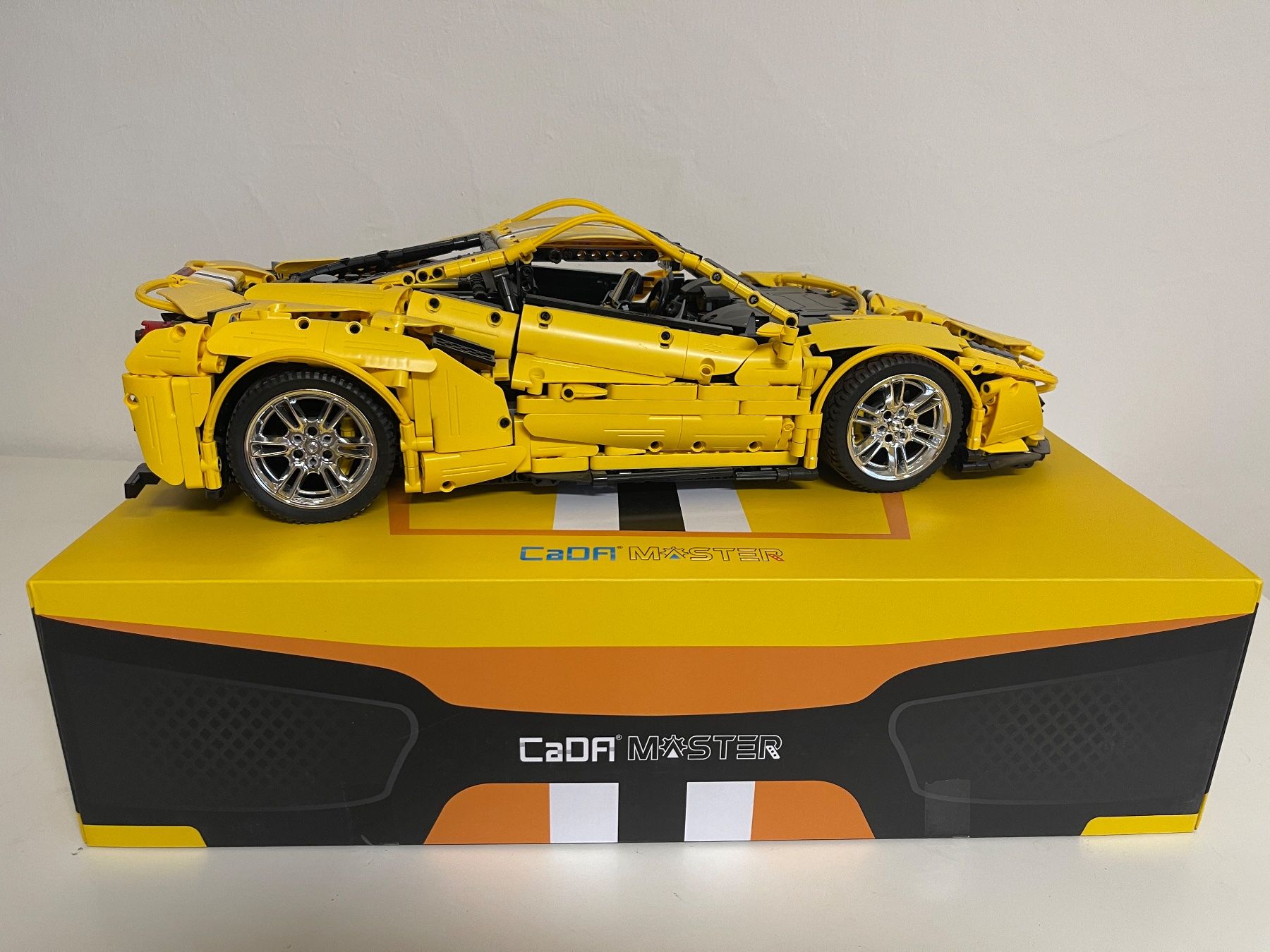 Kit di costruzioni: CaDA Master Gelb mit Motor - 1:8 – Usato da Dietikon venduto da Martmk