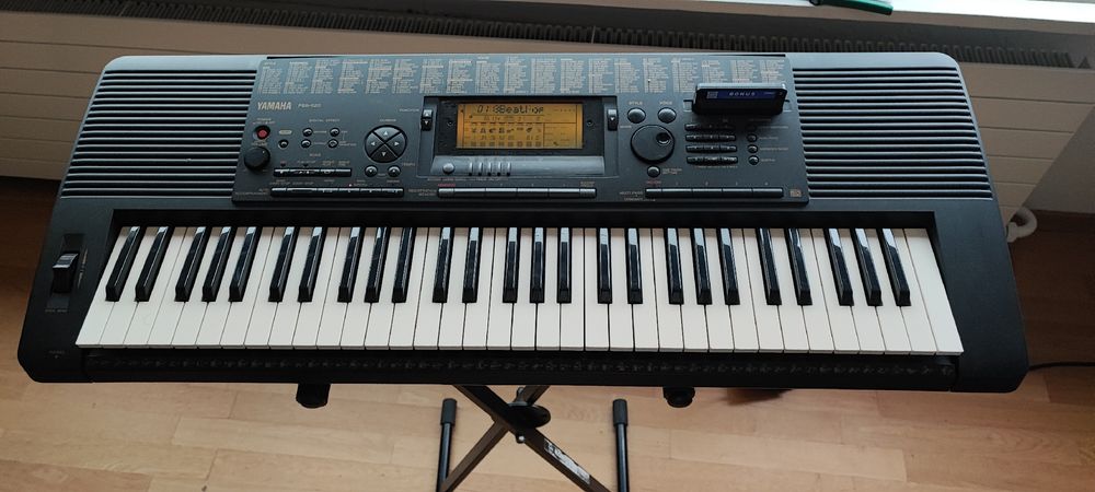 Yamaha PSR-520 Keyboard mit Bonus Diskette (Gebraucht) in Zürich für ...