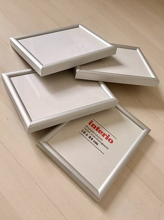 Interio Cornici: Bilderrahmen 4 Stück, silber, 18x24cm – Usato da Schindellegi venduto da Moom1402 2
