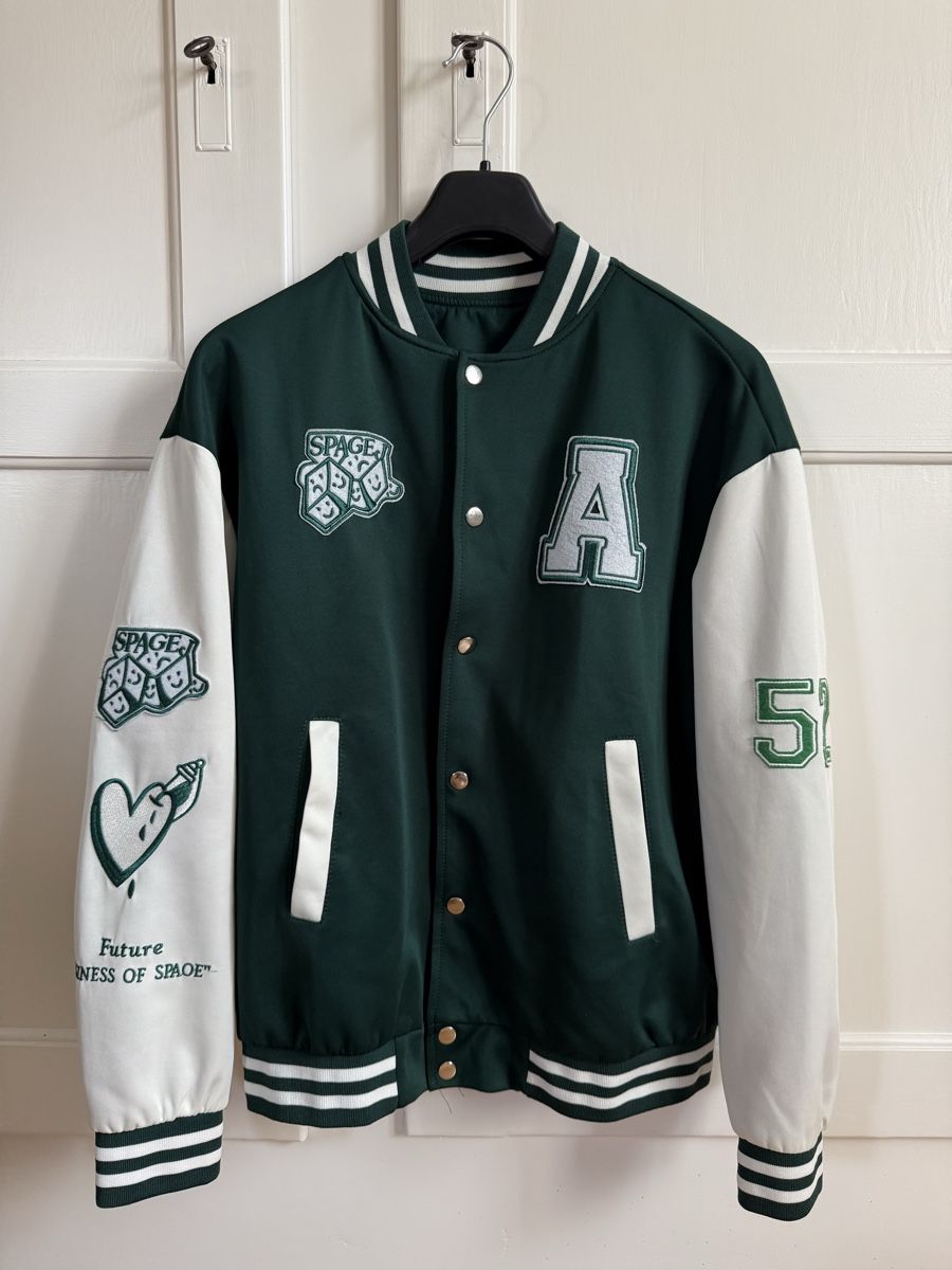 Jacken: College Jacke mit Patches – Neu (gemäss Beschreibung) aus Untersteckholz von ger_92lp
