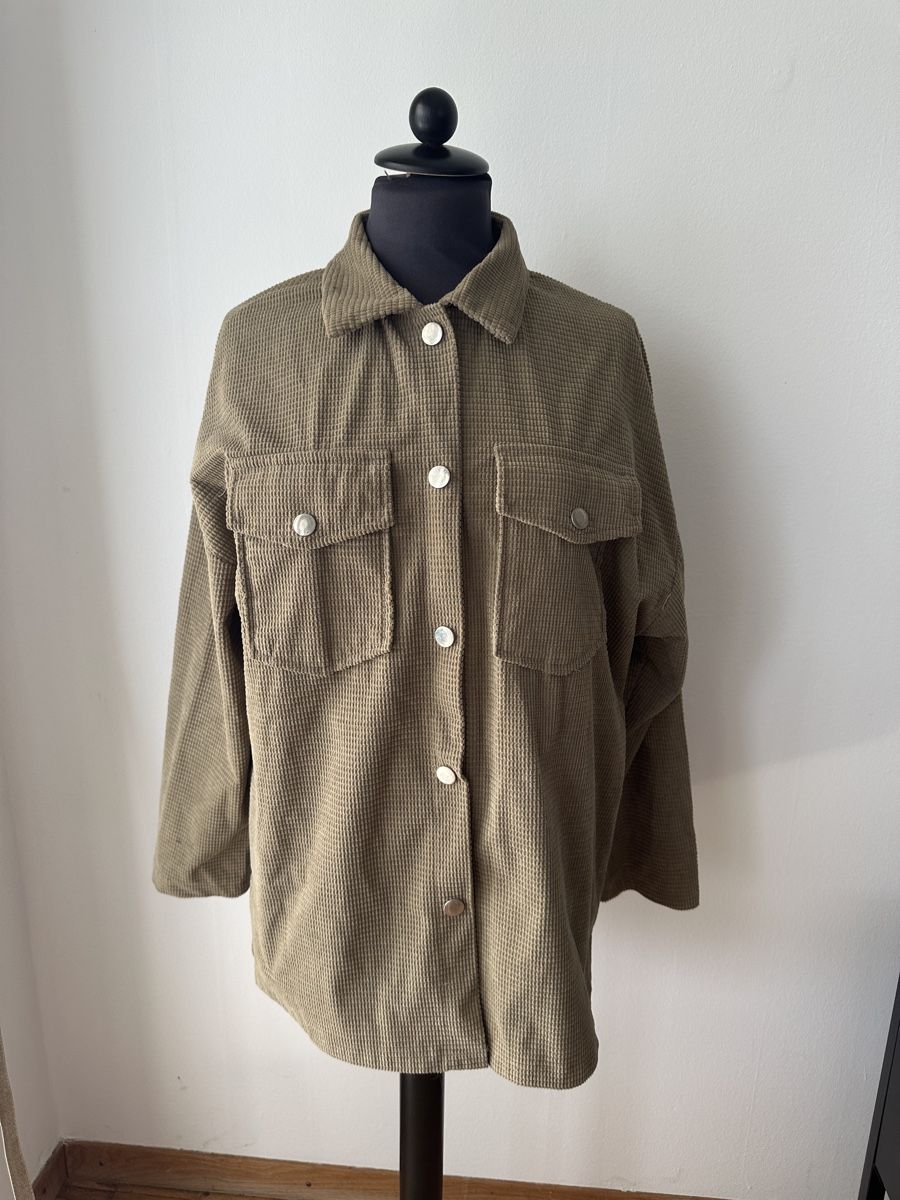 Blusen: Hemdjacke Cord Khaki – Gebraucht aus Wohlen AG von jes_9c79