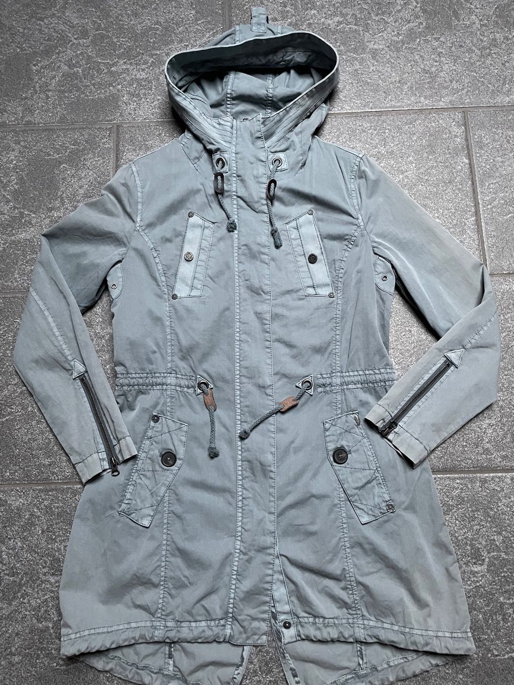 Nile Cappotti: Nile Parka Gr XS – Usato da Niederbipp venduto da Rosamunde44