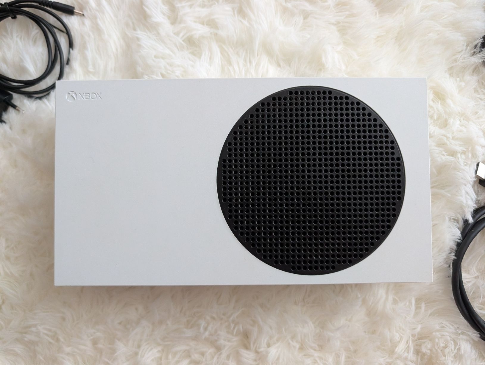 Microsoft Console: Xbox Series S / 2 Controllern mit Ladestation – Usato da Windisch venduto da dam_y2ln 3