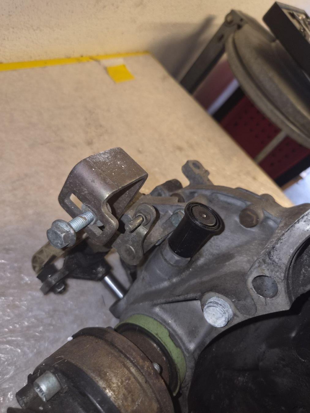 VW Toutes les pièces auto: VW Getriebe – D'occasion à weesen par haemmerliroman15 5