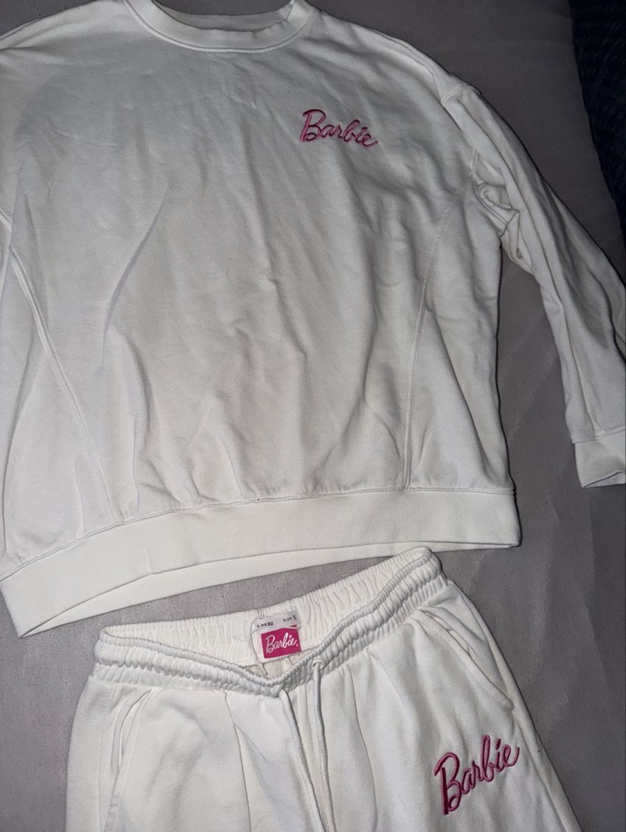 Pullover & Sweatshirts: Barbie Trainingsanzug  – Neu (gemäss Beschreibung) aus Oftringen von soraia.i