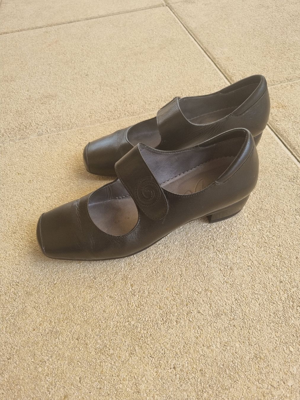 Damenschuhe: Vabene Ballerina Lederschuhe 38.5 – Gebraucht aus Basel von Ana_v 1