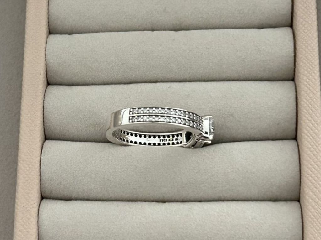 Pandora Anelli: Original Pandora Funkelnde Schleife Doppelreihiger Ring – Usato da Rheinfelden venduto da Boutique_Luxe 1