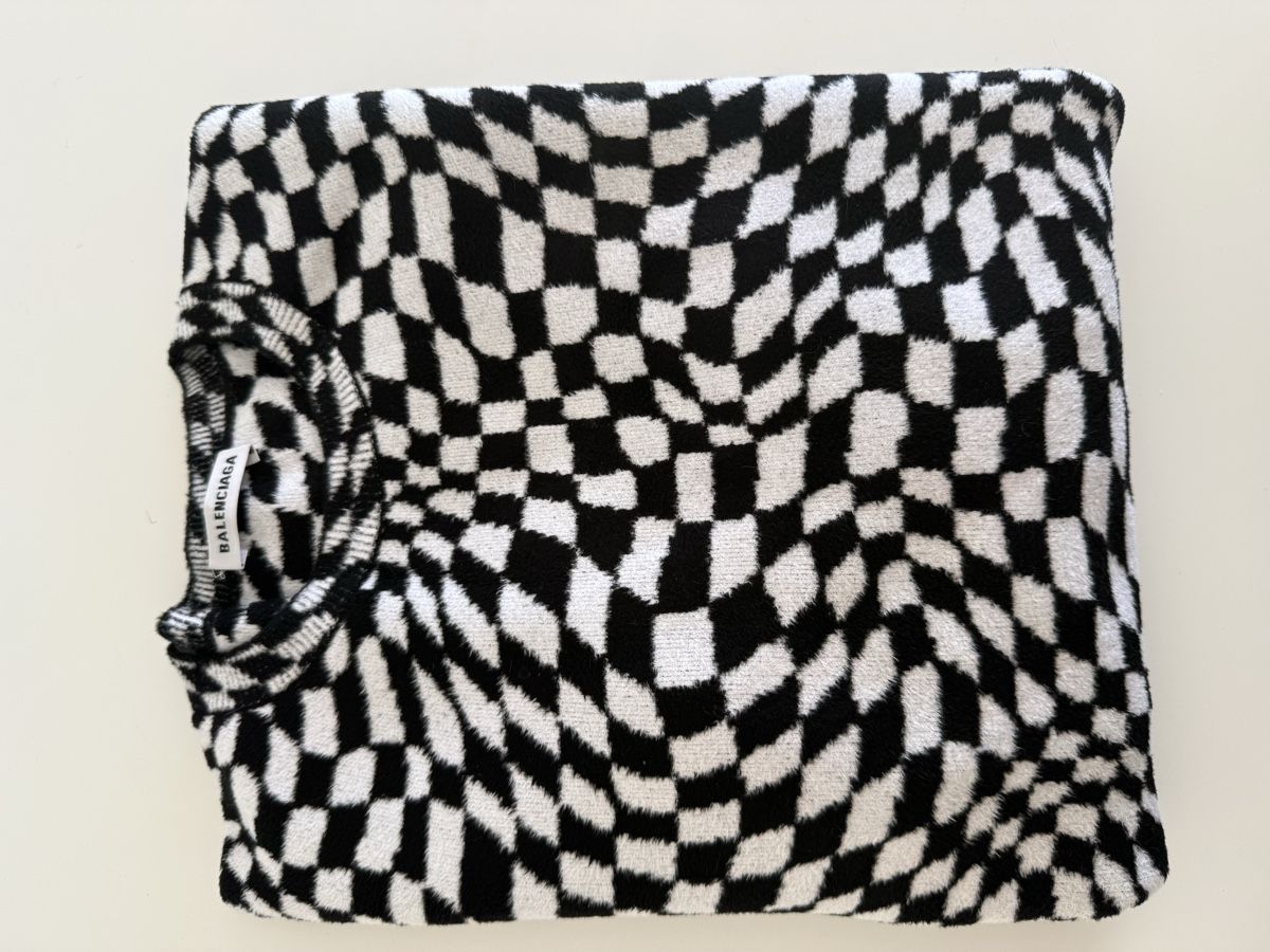 Balenciaga Maglioni & Felpe: Balenciaga Pullover schwarz weiss gemustert Grösse S – Nuovo (secondo la descrizione) da Bülach venduto da mrt_m2tm 4