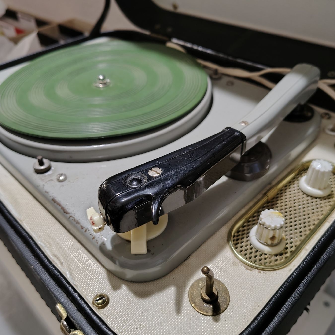 Lenco Giradischi: 1962 Lenco B20-2 Suitcase Turntable  – Difettoso da maroggia venduto da tondo_Music 1