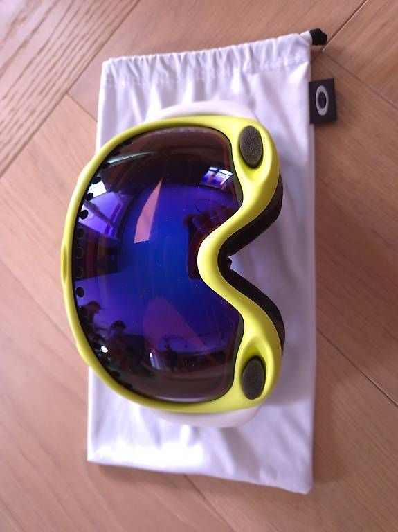 Occhiali & Lenti: Oakley A Frame in neongelb – Usato da Frauenfeld venduto da Angie25
