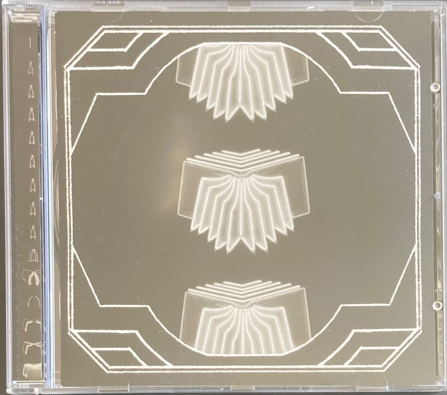 CD: ARCADE FIRE - NEON BIBLE – Usato da Poliez-Pittet venduto da Newtown-Records 2