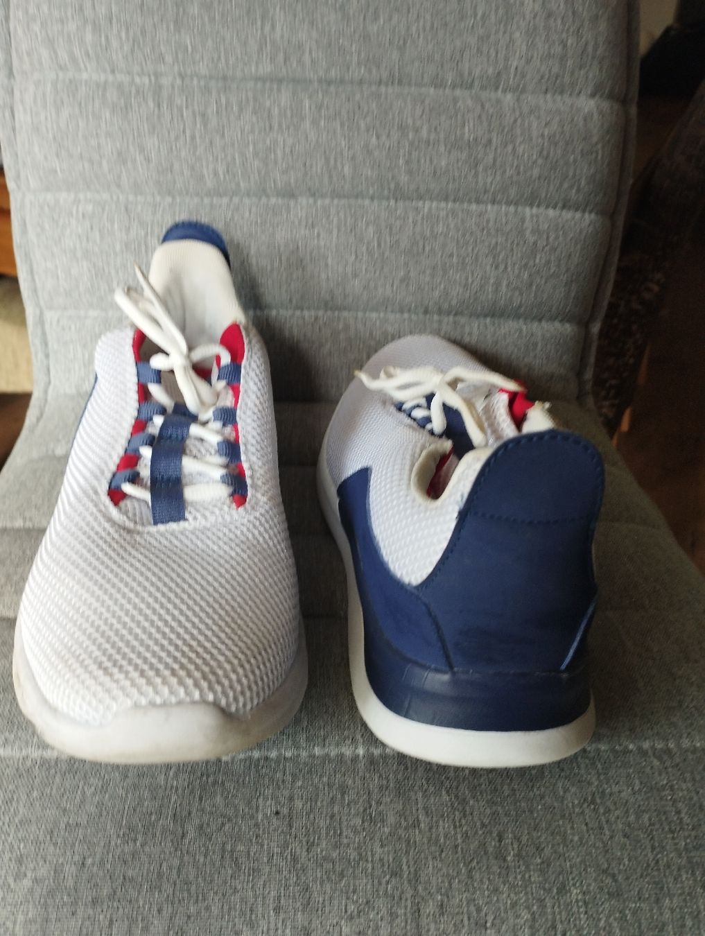 Herrenschuhe: Vty Freizeitschuhe, Sportschuhe, Gr. 45 – Gebraucht aus Hallwil von cao_x7wb 1