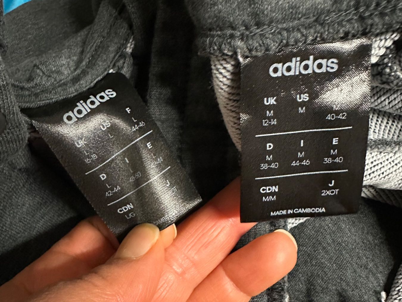 Adidas Completi & Tailleur: Adidas Trainingsanzug, Gr. M – Nuovo (secondo la descrizione) da Erlinsbach SO venduto da dikaan 5
