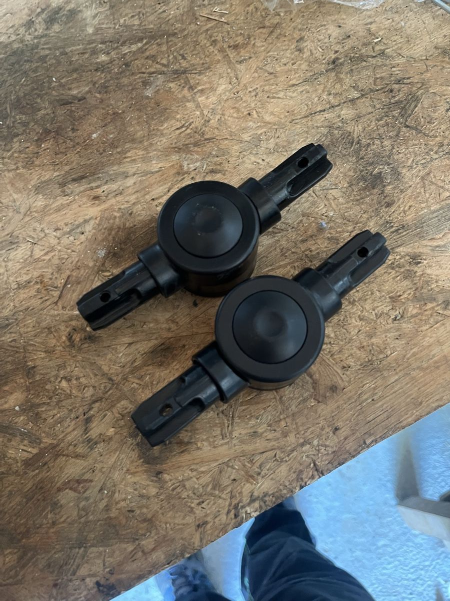 Accessori per altri veicoli: Hartan Schiebergelenk Stossergelenk GEBOGEN – Usato da Oberwil i. S. venduto da sam95s