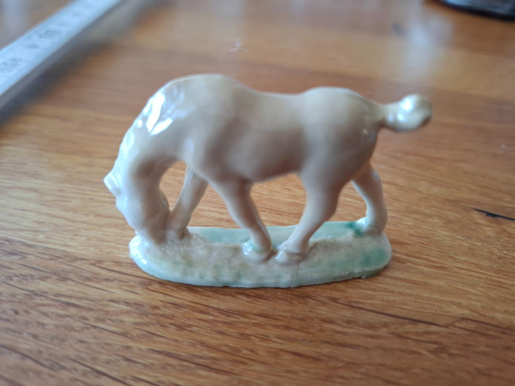 Figurines: Kleines antikes  Nippfigürchen Pferd – D'occasion à Zürich par Loubol 4