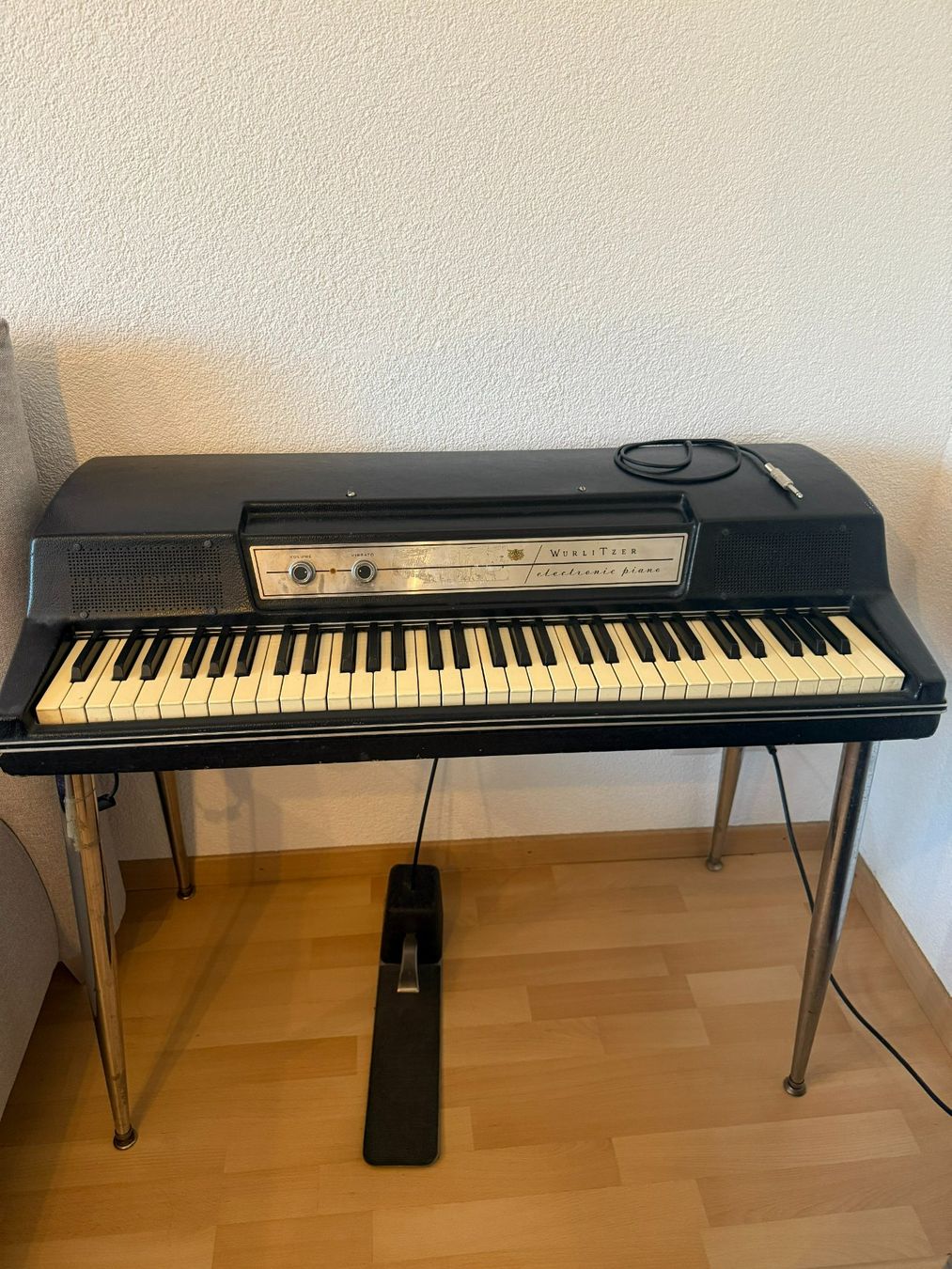 Wurlitzer Strumenti musicali: Wurlitzer Electronic Piano 200a – Usato da Gossau venduto da K.A.S