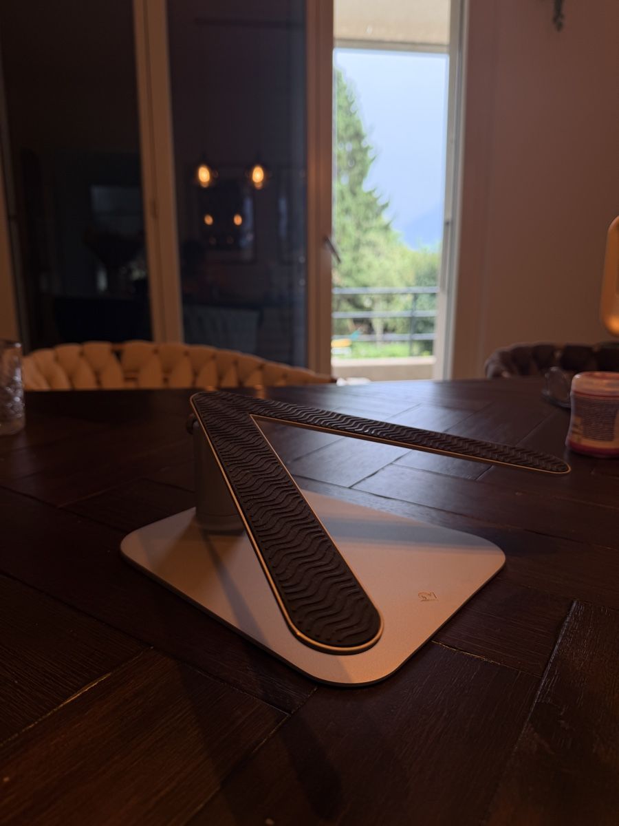 Racks & Cavalletti: HiRise Laptopp Aufsteller – Usato da Thun venduto da Jaysonfahrni 3