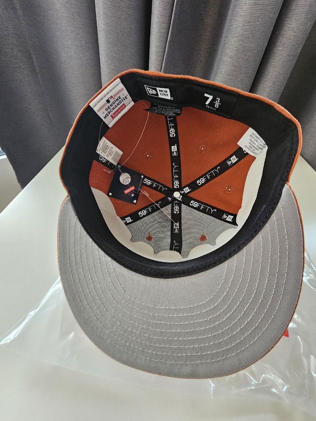 Altro in  Abbigliamento & Accessori: Supreme New Era 59fifty Cap – Nuovo e nell'imballaggio originale da Meisterschwanden venduto da Luluku 4