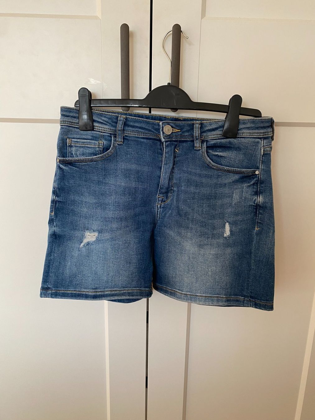 C&A Jeans: C&A Yessica Jeansshorts Gr. 38 – Usato da Unterengstringen venduto da cck_