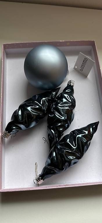Alle Dekorationen: Tolles Christbaumkugel Set blau – Gebraucht aus Oberwangen TG von Samsells