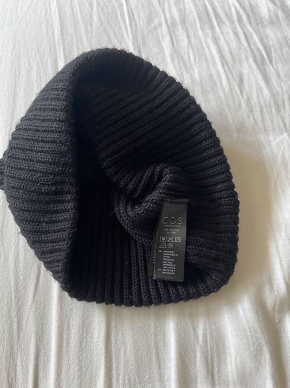 Cos Hüte, Mützen & Caps: COS Beanie 100% Wolle – Gebraucht aus Zürich von rit_g825 1
