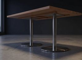 Massiver Holz-/Gastronomietisch mit Edelstahlfüssen