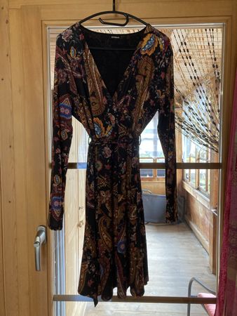 Desigual Kleid, Grösse 42-44 mit Paisleymuster