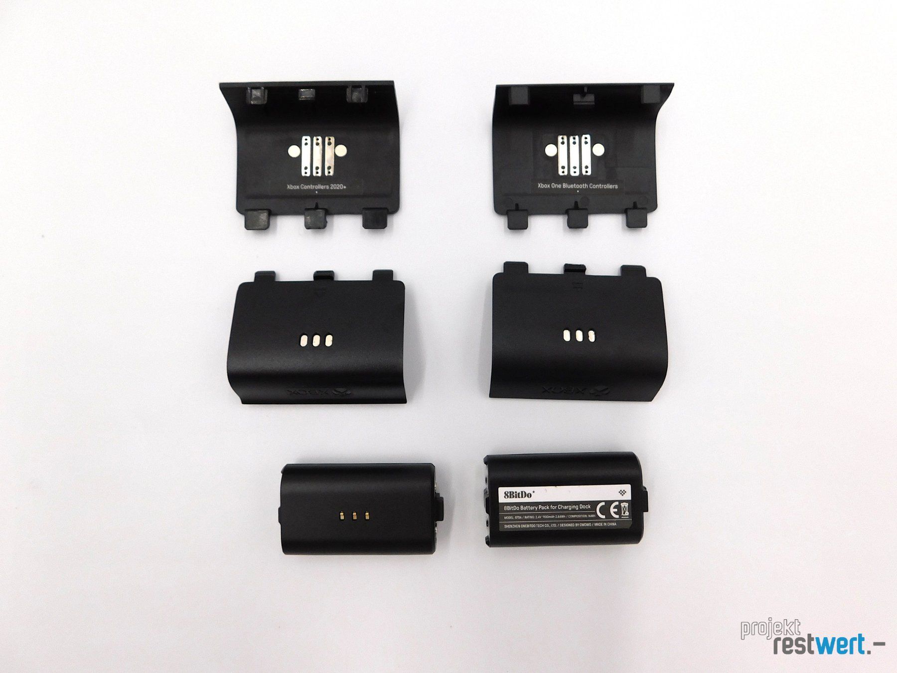 Microsoft Adapter & Kabel: Doppelladestation für Xbox Controller von 8BITDO – Gebraucht aus Bülach von restwert_buelach 3