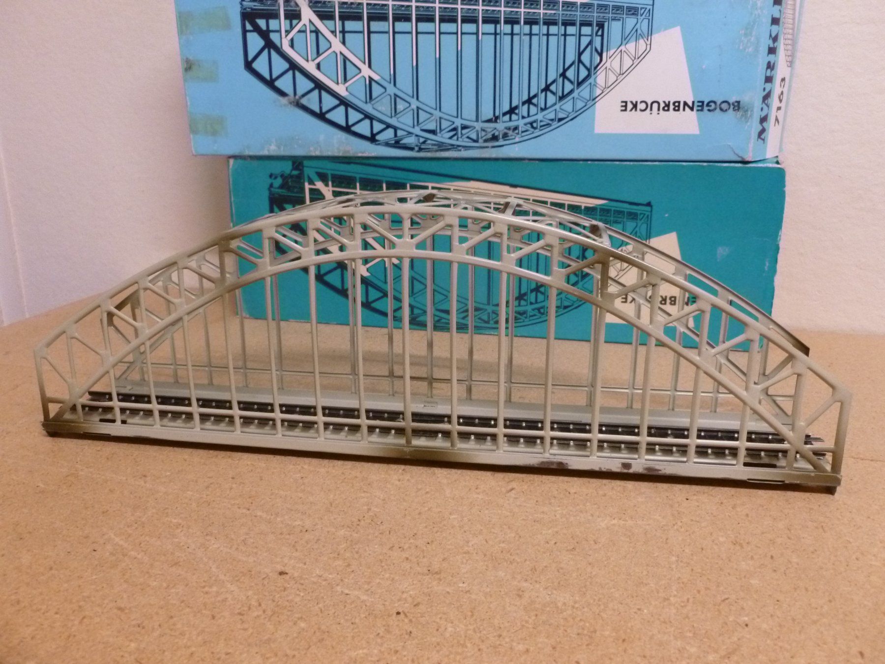 Märklin Modellini di ferrovie: Bogenbrücken/Rampen – Usato da Oberbipp venduto da Vifu 1
