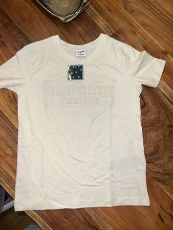 Y.F.K T SHIRT HELLES BEIGE 3D DRUCK NEU GR 134/140