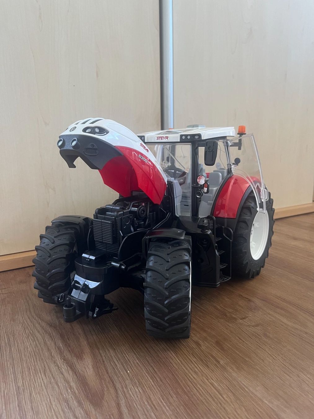 Bruder Giocattoli: Bruder Traktor Steyr – Usato da Sempach Station venduto da brausechopf 2