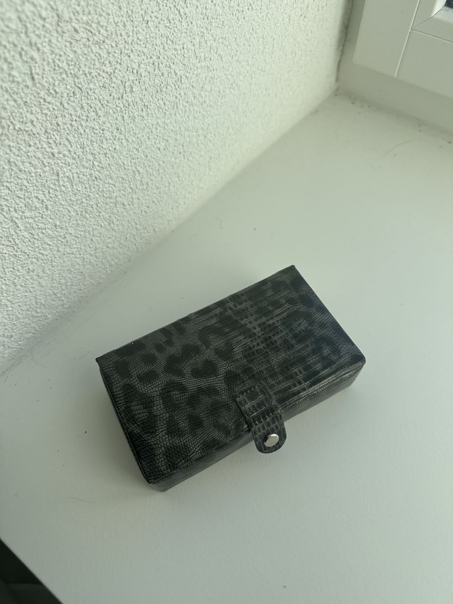 Uhrenboxen: Elegantes Schmuckkästchen mit Spiegel! – Gebraucht aus Adlikon von Chbu84 1
