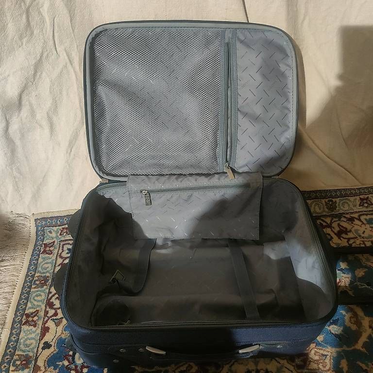 Altro in Aeronautica: Valigia blu trolley da cabina! – Usato da Losone venduto da hcm_jvn8 3