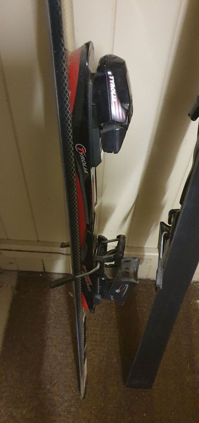 Elan Skis: Elan Ski 176cm – Gebraucht aus Burgdorf von schlange034 2