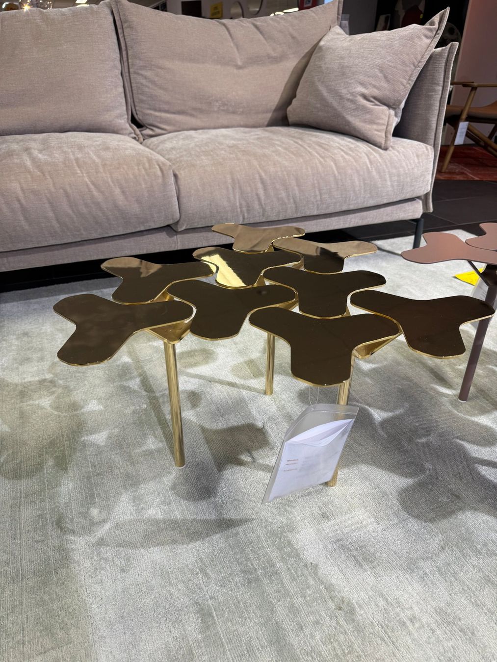 Moroso Tavoli: Couchtisch Nanook – Nuovo (secondo la descrizione) da Studen BE venduto da moebellaubscher2020