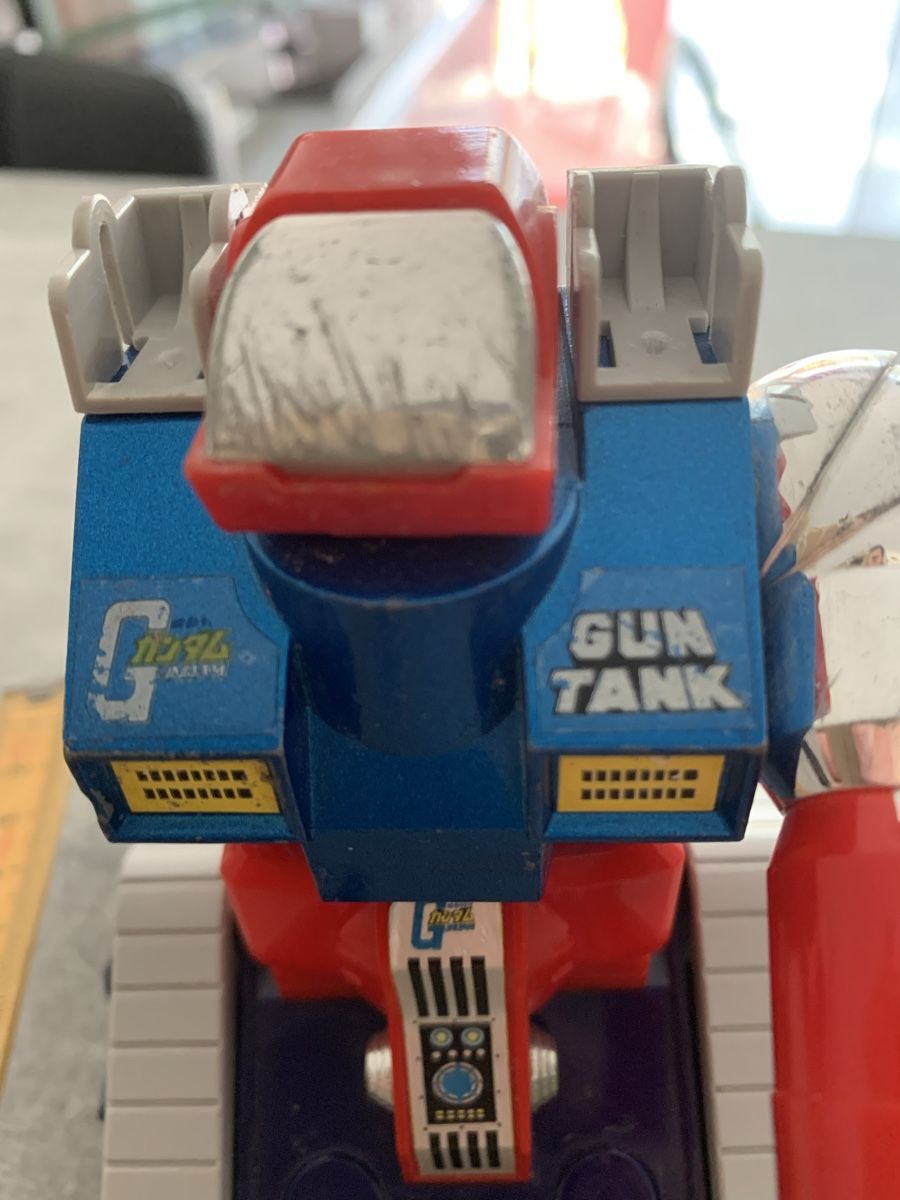 Spielzeuge: Jouet robot Gundam Gun Tank – Gebraucht aus Vétroz von Moulb7 2