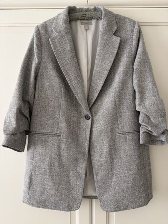 Grauer Blazer von H&M