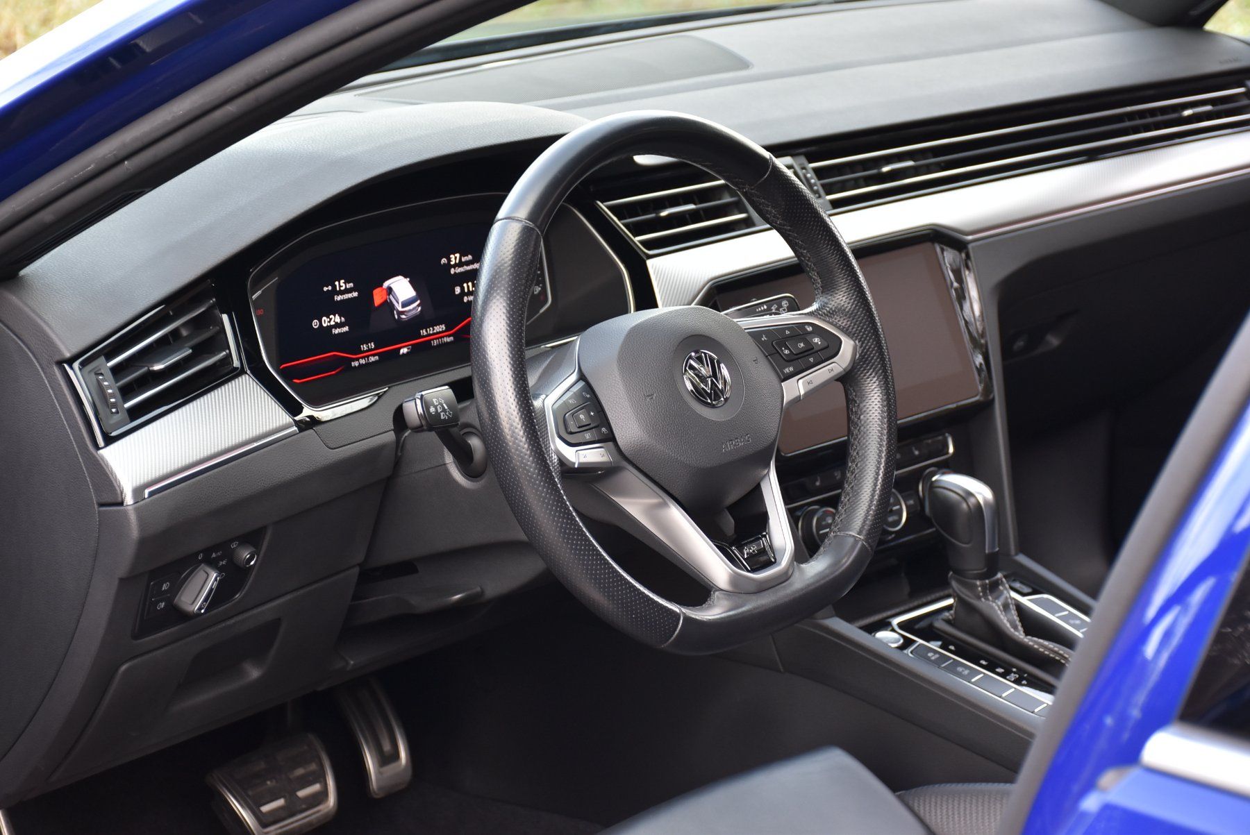 VW Autos: VW Passat R-Line V. 2.0 TDI – D'occasion à Wattenwil par mr_bern 5