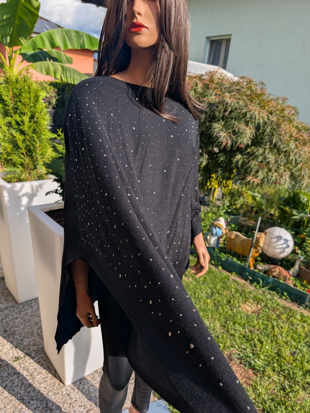 Altro in Moda donna: Schwarzer Poncho mit Strass-Steinen, Top Zustand! – Usato da Cugnasco venduto da tizianaq 7