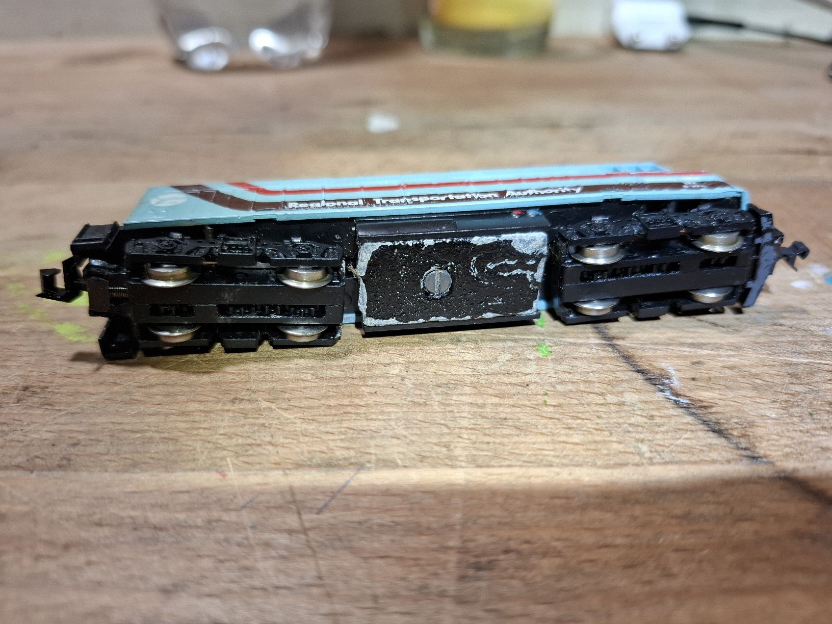 Modelleisenbahnen: Spur N Diesellok Beverly Hills – Defekt aus Flaach von maniv6 2