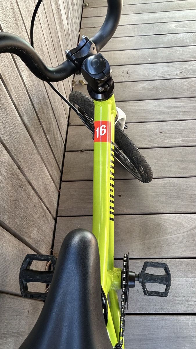 Velos: Ultra lightweight Kids bicycle – Gebraucht aus Givisiez von olg_58qd 1
