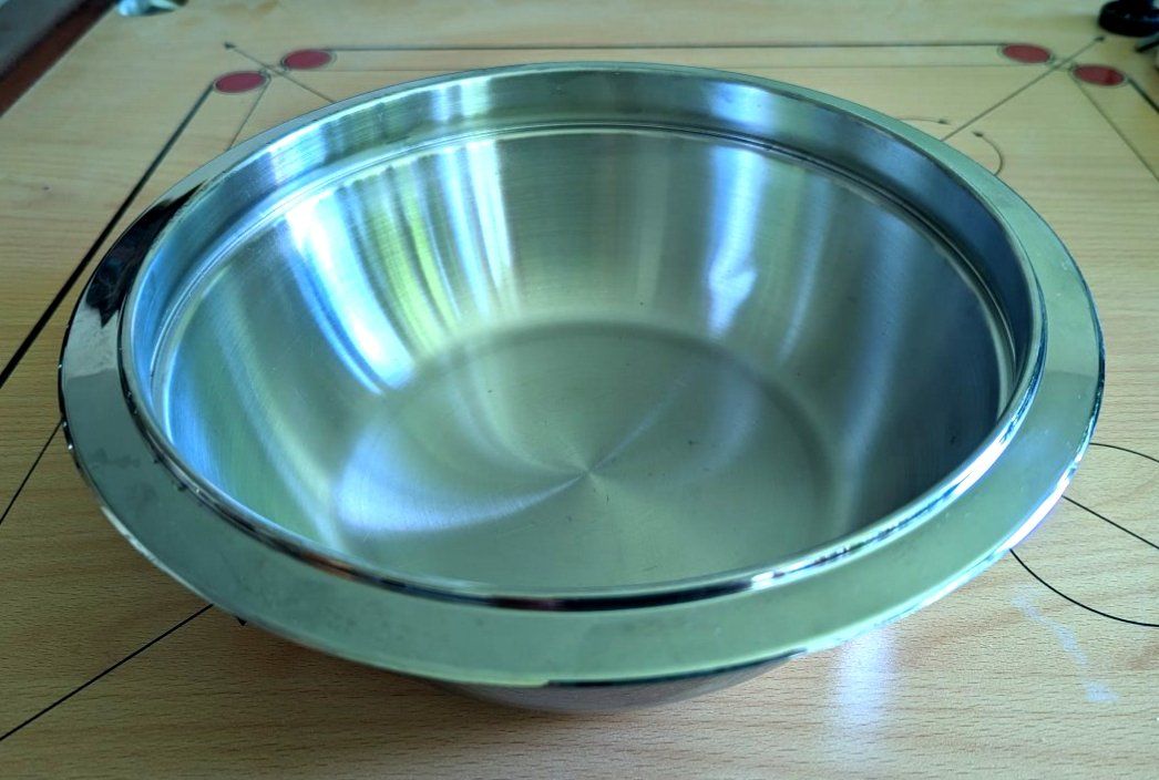 Ciotole: edle Servierschale von AMC 27 cm mit Deckel – Usato da Uetikon am See venduto da Tomarrani
