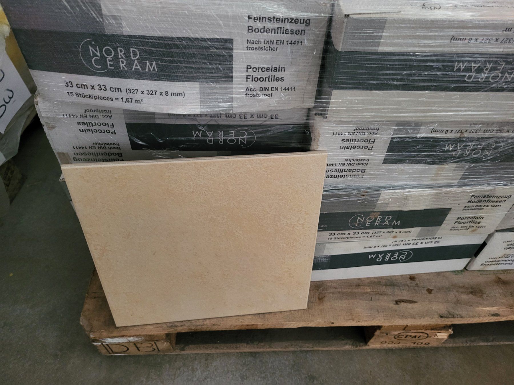 Rivestimenti per pavimenti: Feinsteinzeug-Fliesen Sand 33 x 33 cm – Nuovo (secondo la descrizione) da Diessenhofen venduto da Osio 2