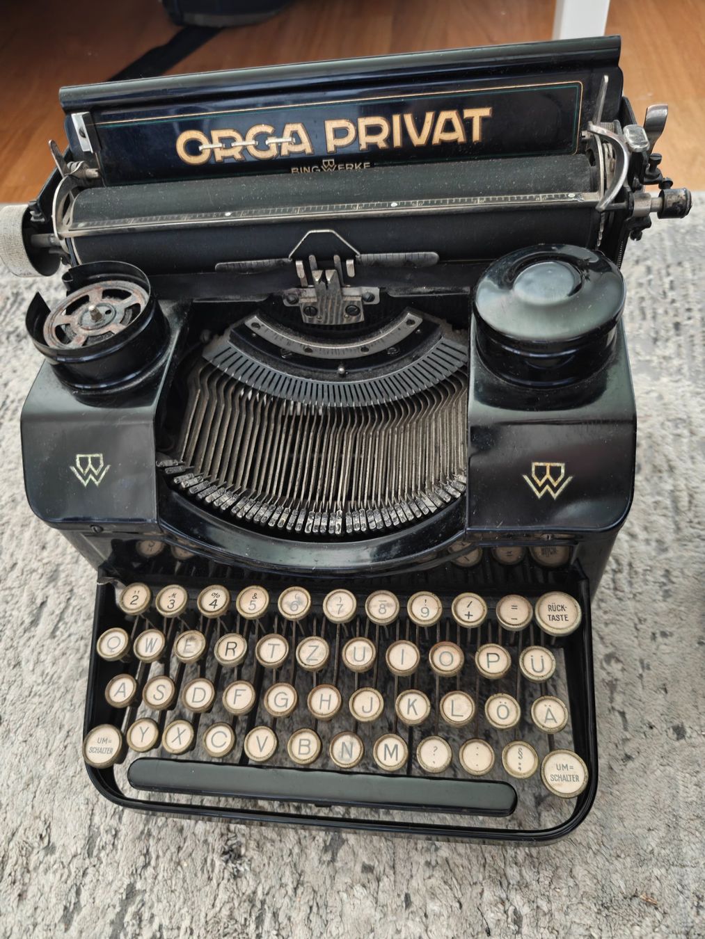 Macchine da scrivere: Schreibmaschine ORGA PRIVAT – Usato da Affoltern am Albis venduto da DarkMaster 4