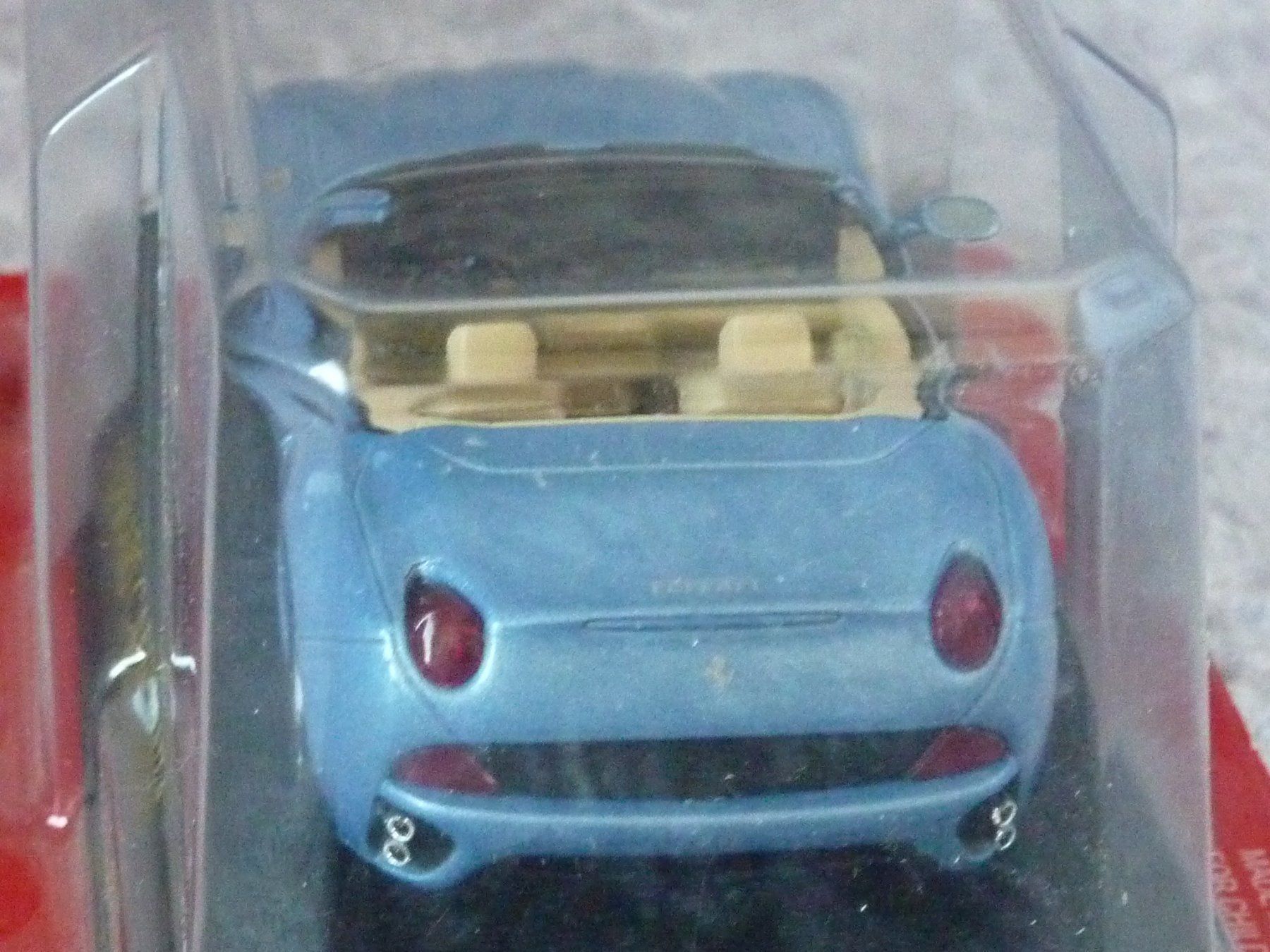 Ferrari Modellini d'auto: Ferrari California  1:43 – Nuovo e nell'imballaggio originale da Dürrenäsch venduto da modellautos4you 4