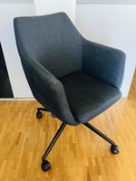 Chaise de bureau pivotante Actona – tissu gris