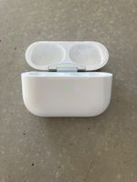 Apple AirPods Pro 1 Charging Case